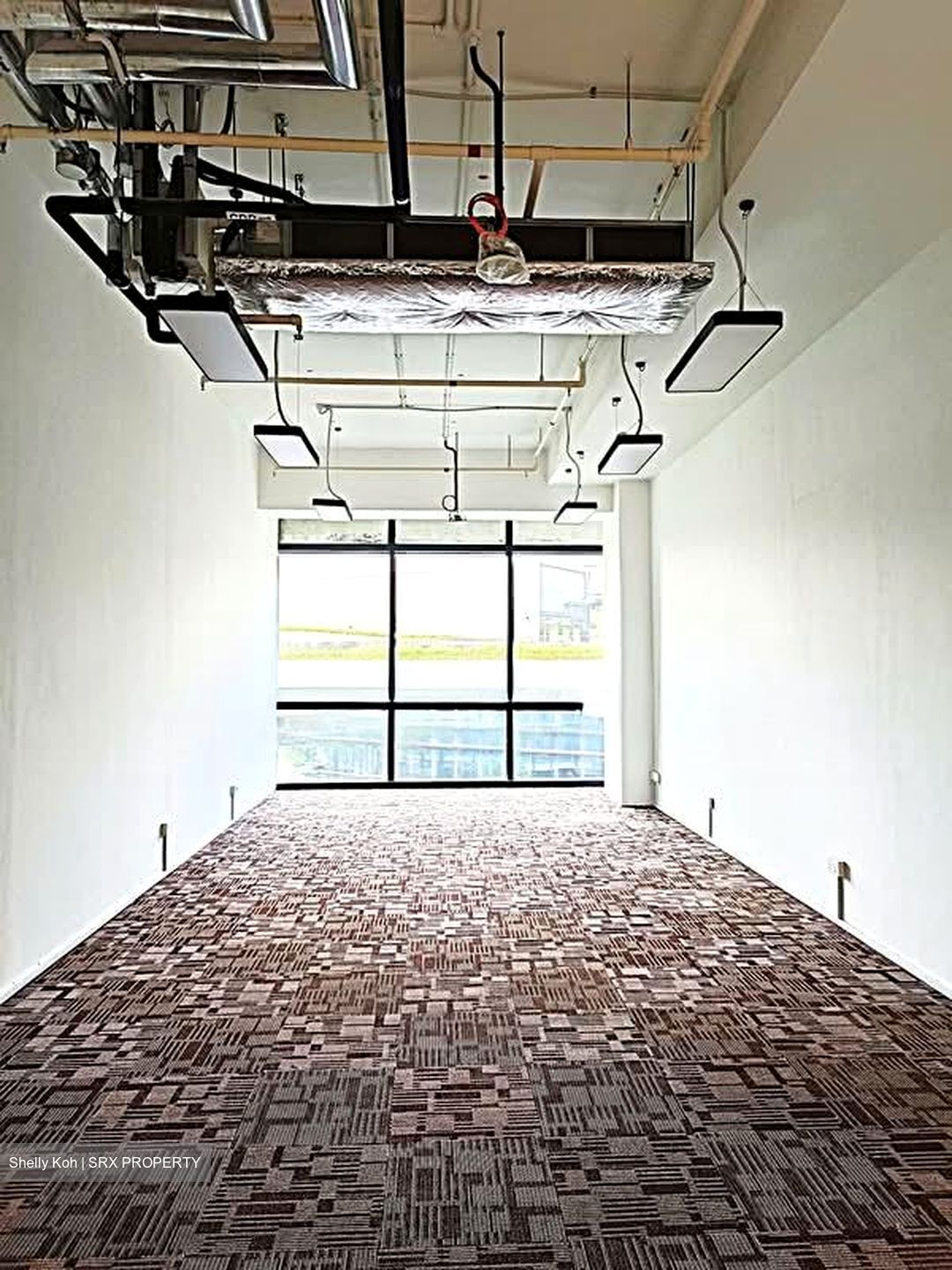 Woods Square (D25), Office #531630471